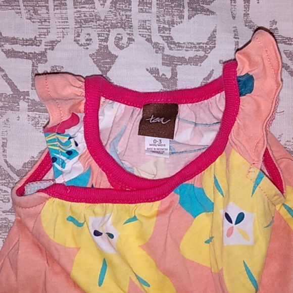 Tea Collection Rompers, 0-3M - Picture 3 of 3